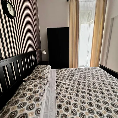 La Maison Bed & Breakfast