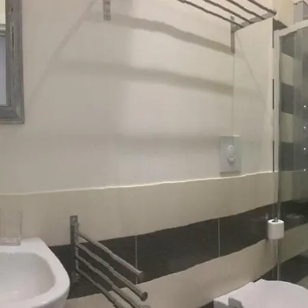 La Maison Манфредония